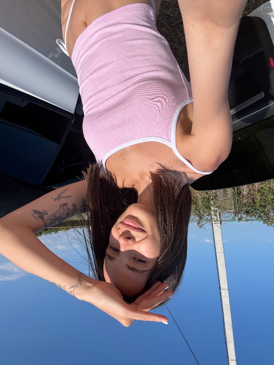 Sexy model Tina in Apia